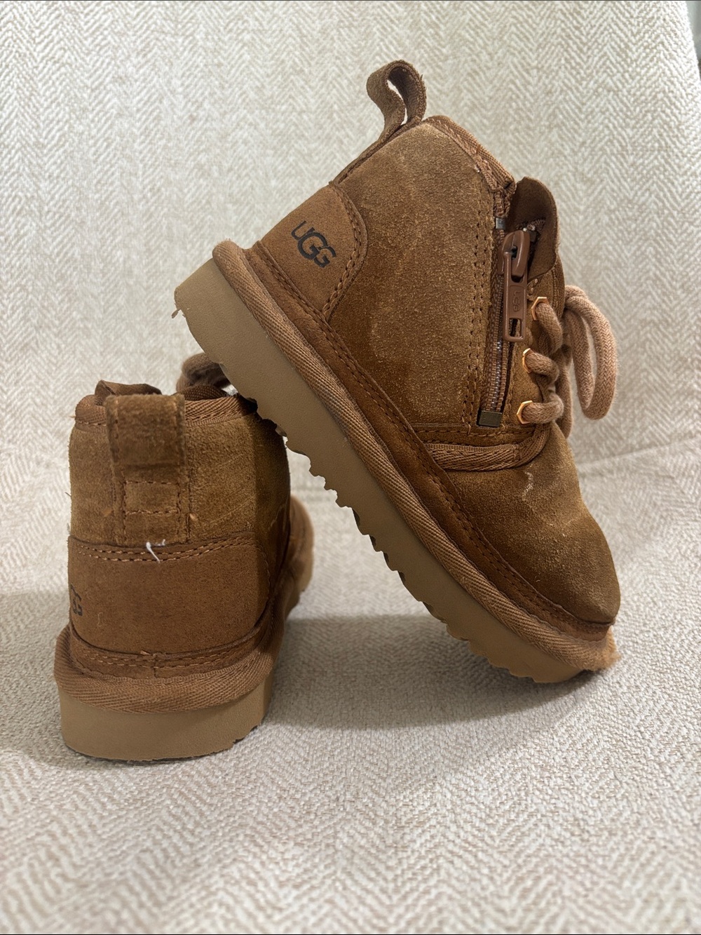 UGG Kids Chestnut Suede Lace-Up Zip Ankle Boots